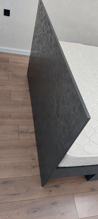 Кровать 2-ух спальная.