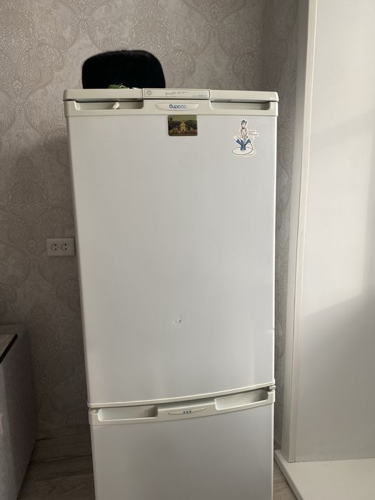 Продам холодильник