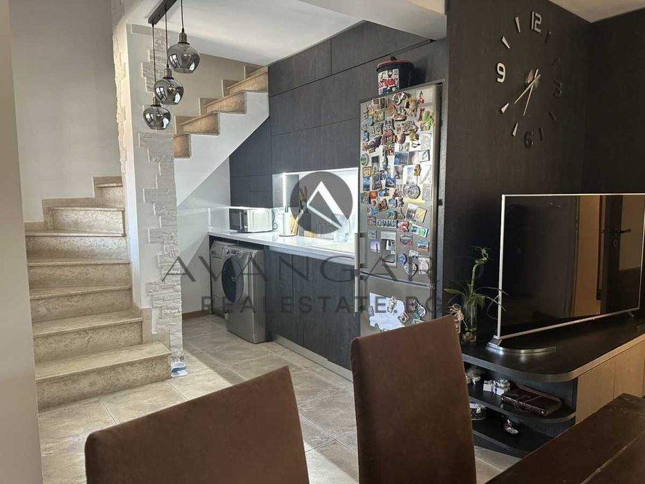 Продава се Мезонет в Пловдив, Център - 149 кв.м за 2819 €/кв.м - Снимка #3