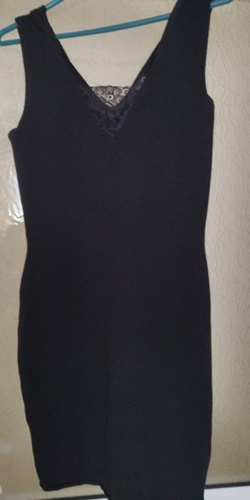 Плетена и еластична рокля на Liu Jo