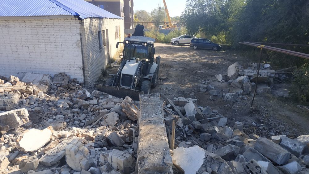 Экскаватор-погрузчик Опытные операторы.Приемлимые цены