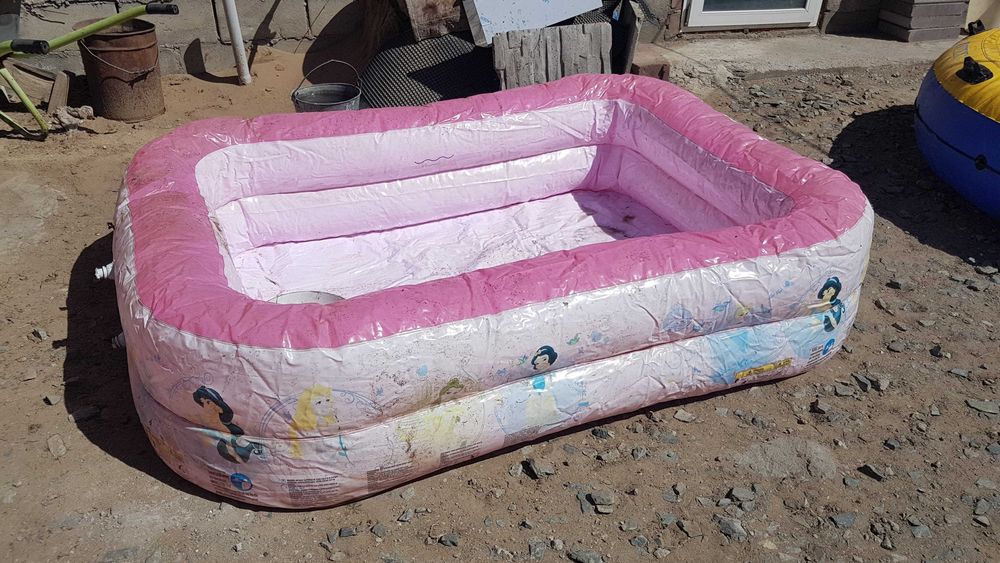 Продам бассейн надувной