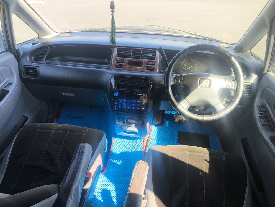 Авто в рассрочку Honda Odyssey