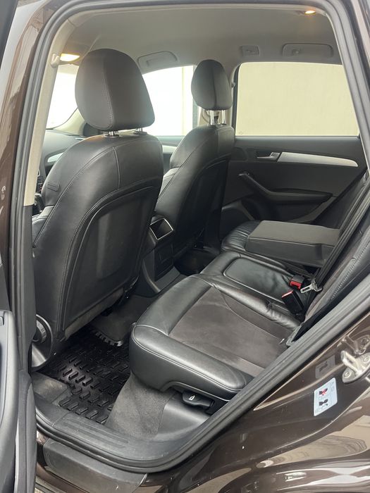 Audi Q5  quattro  an 2011 motor 2.0 diesel EUR 5 automat