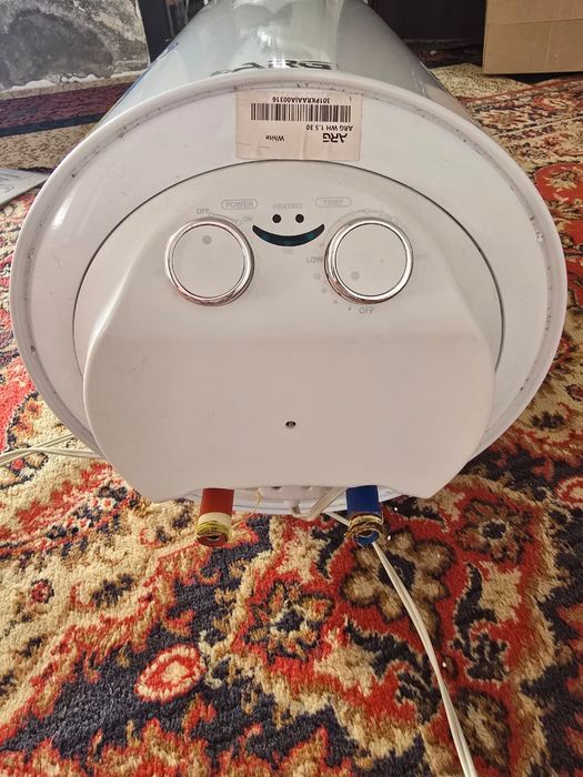 Продам электрический водонагреватель