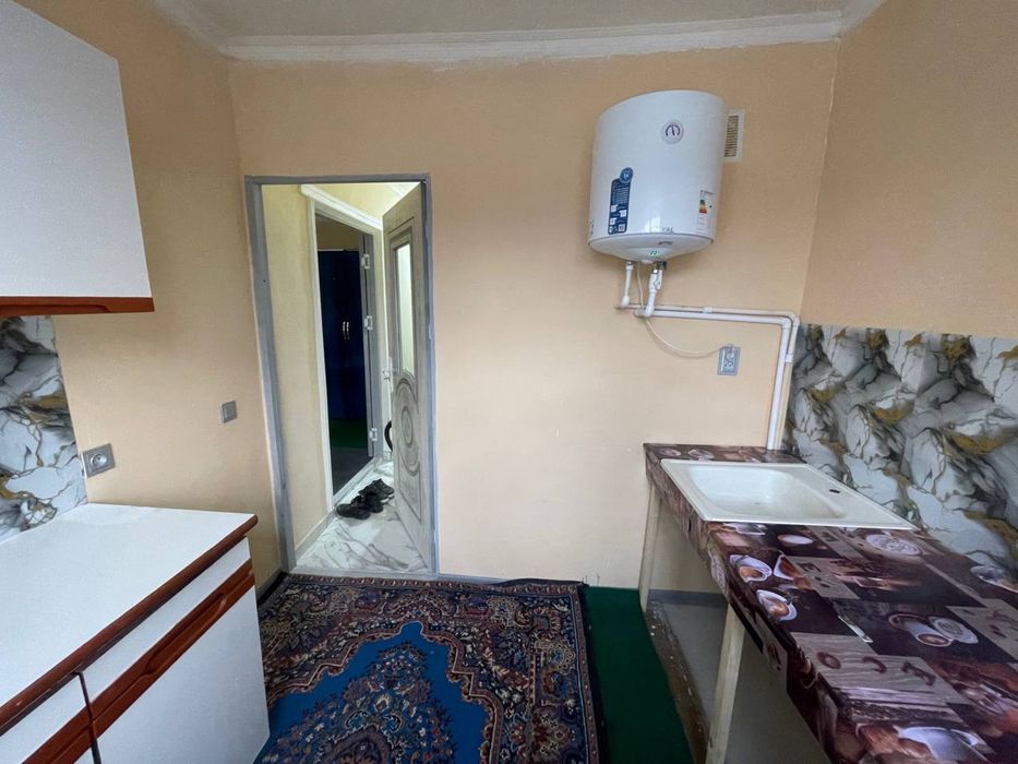 Toshloq Oblasnoy 4 etajka domni 4 etaj 2 xonali kvartira sotiladi