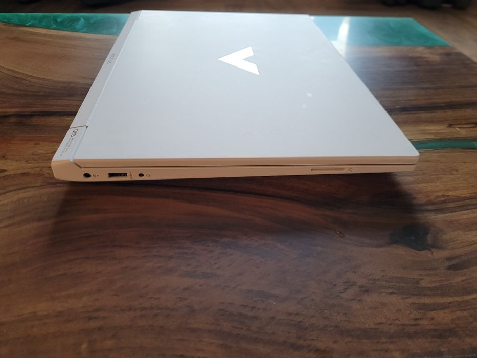 HP Victus RTX 4060 8GB video ram Intel i5 12500