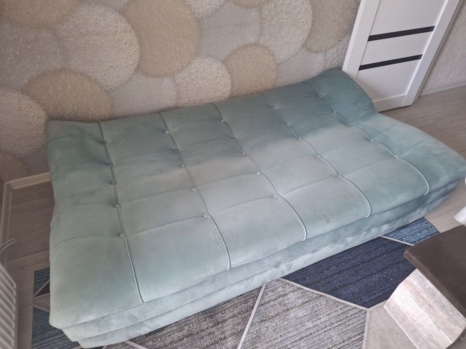 Диван продам за 15000т