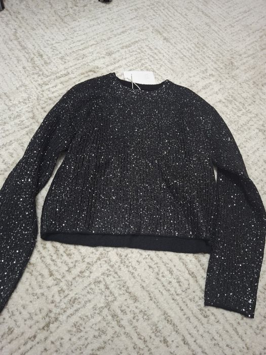 Vând bluza zara noua, marimea s