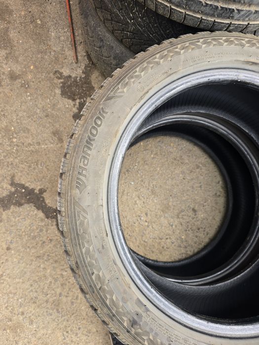 Зимни гуми Hankook 225 50 17