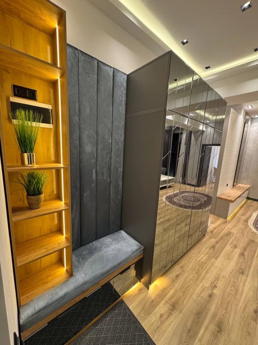 Срочно продаётся 89м2+35м2 терасса 2-санузел 2-лифта паркентски