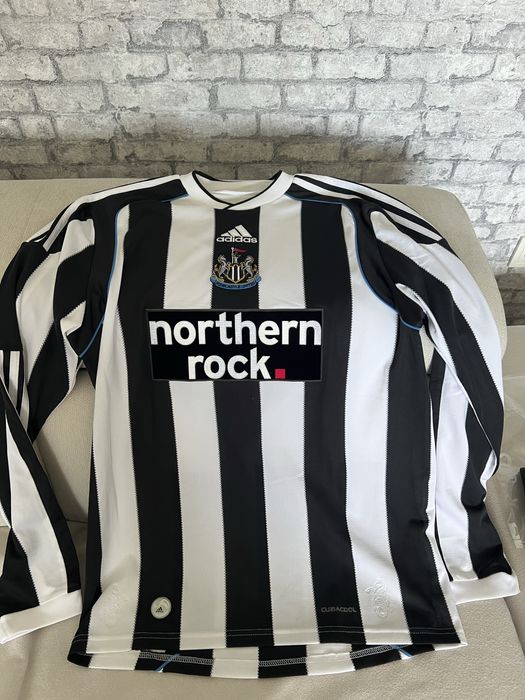 Страхотни оригинални футболни тениски на Newcastle United и England