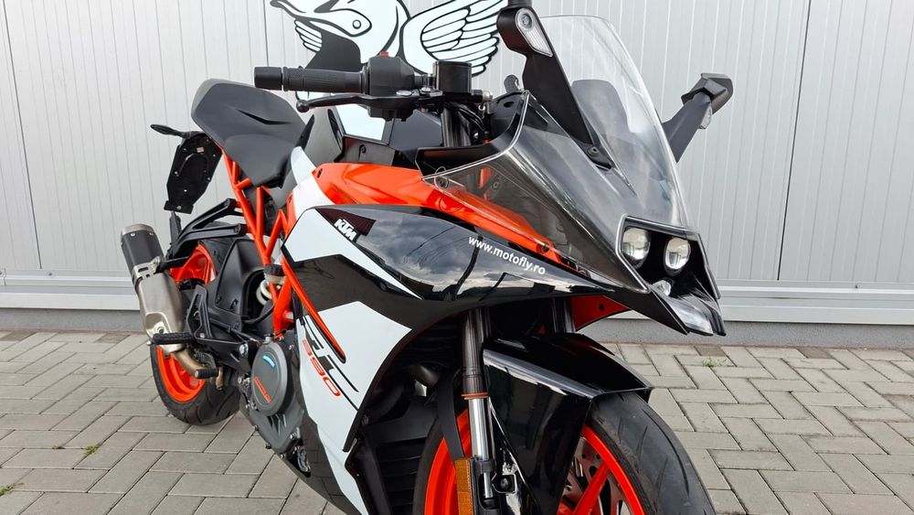 Motofly vinde KTM RC390 categ A2 numere rosii