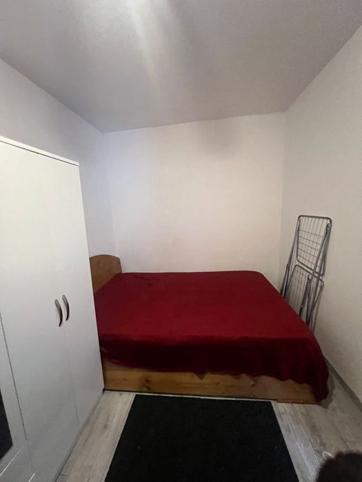 Apartament semidecomandat