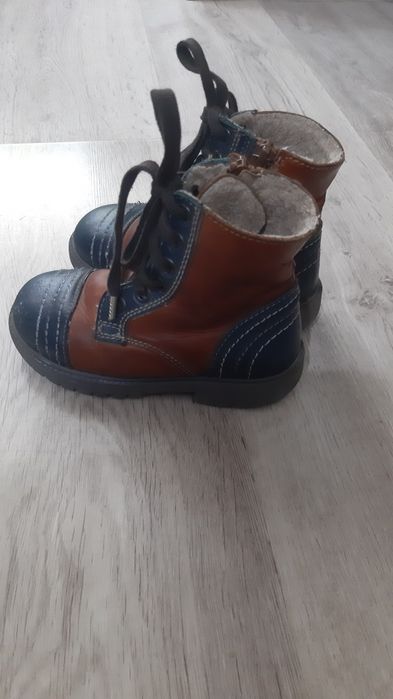 Cizmulite de baietei