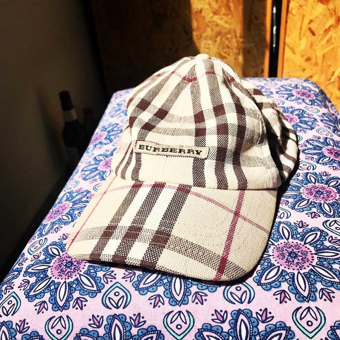 Шапка Burberry NOVA CHECK