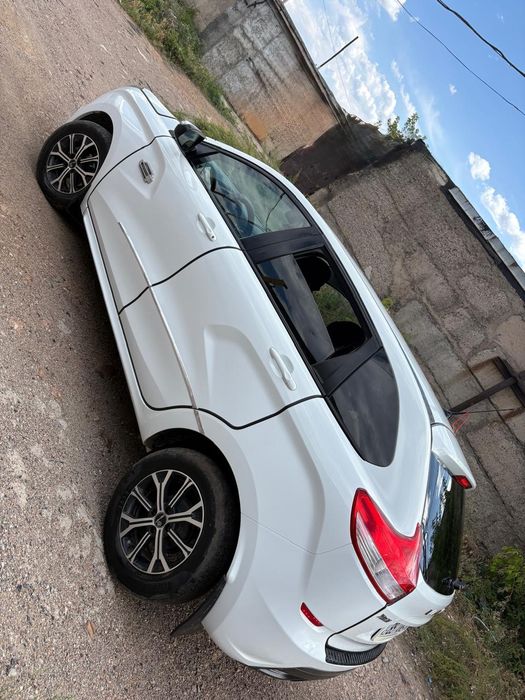 Продам lada X-RAY 2019г