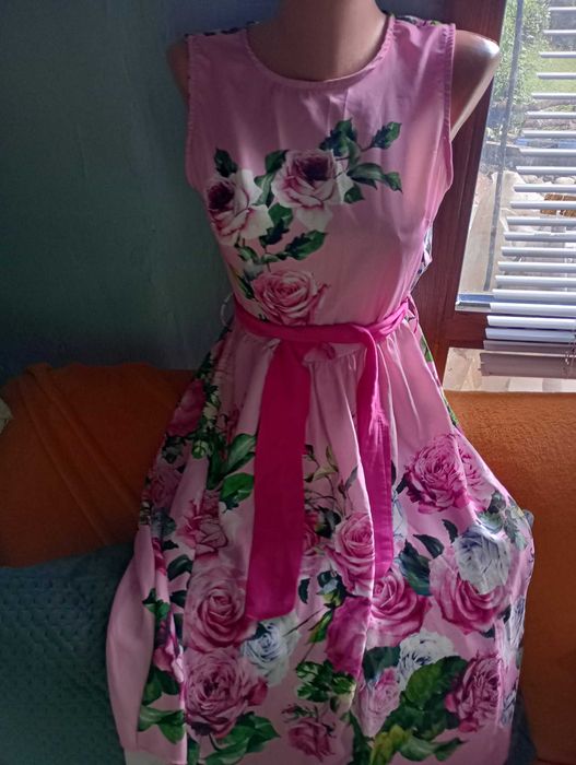 ТРИ НОВИ РОКЛИ и други чeтири -пeрфeктни, плюс подарък