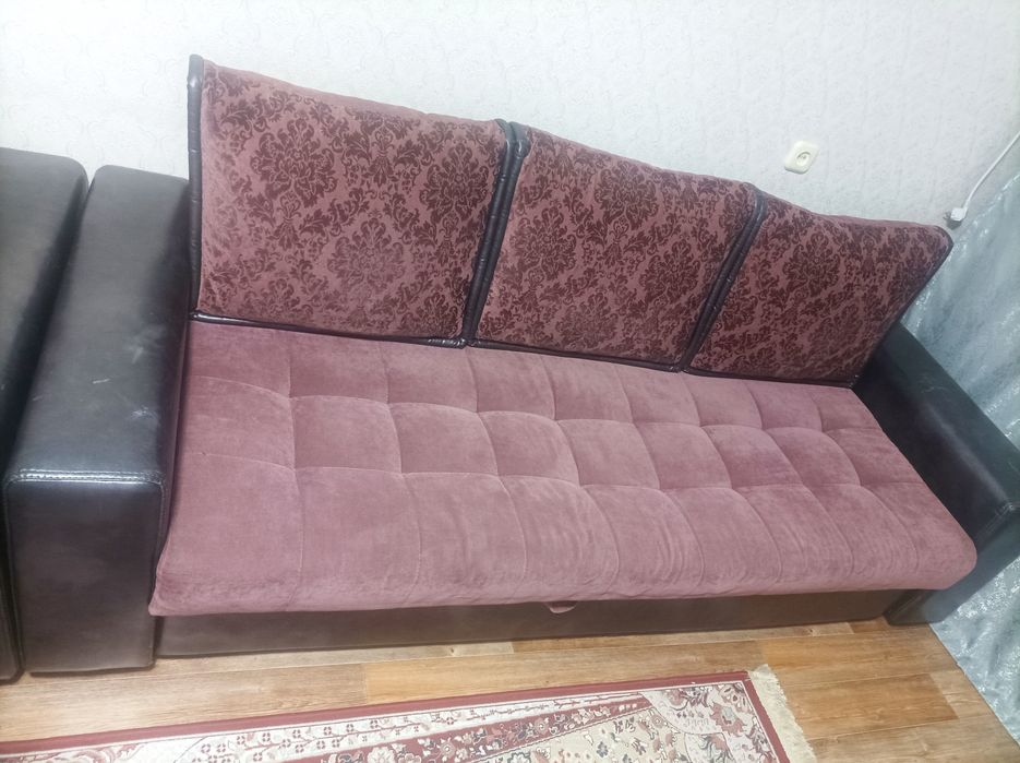 Продаётся мягкий уголок