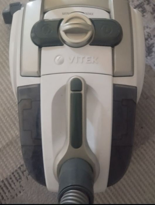 Пылесос.    Vitek