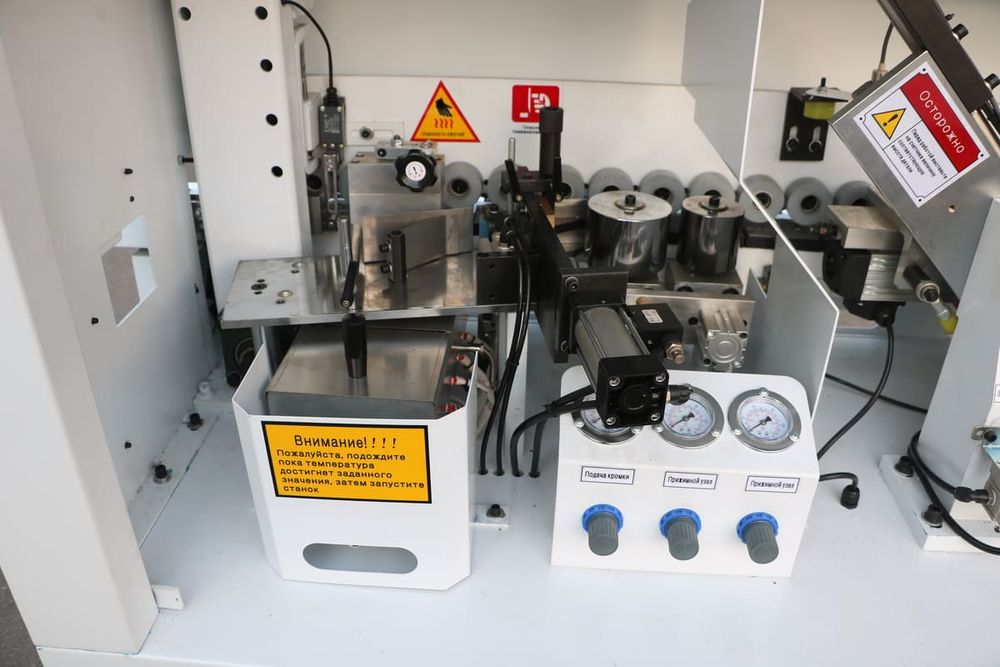 Кромкооблицовочный станок DM-300