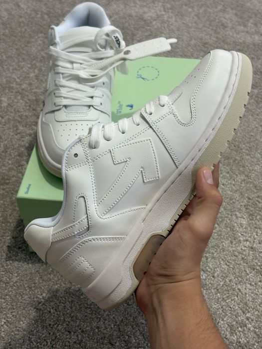 Off white out of ofice 43 full box noi