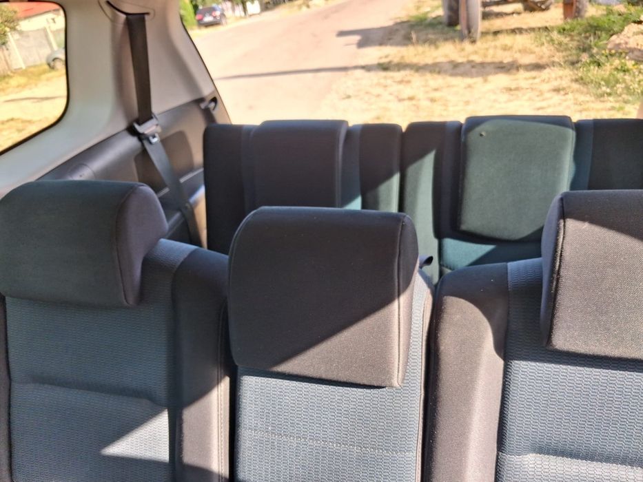 Vând Mazda An 2007 2 l diesel