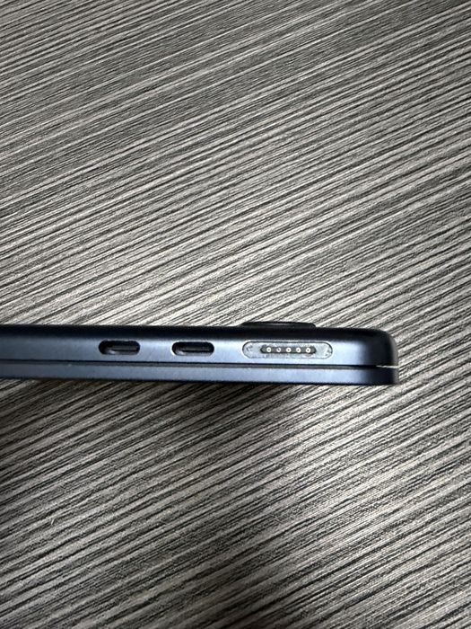 Macbook air M2. 13дюймов