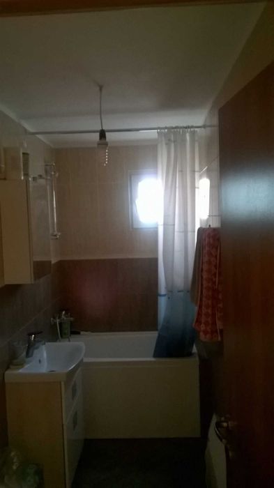 Casa Adunatii Copaceni, teren 1000 mp