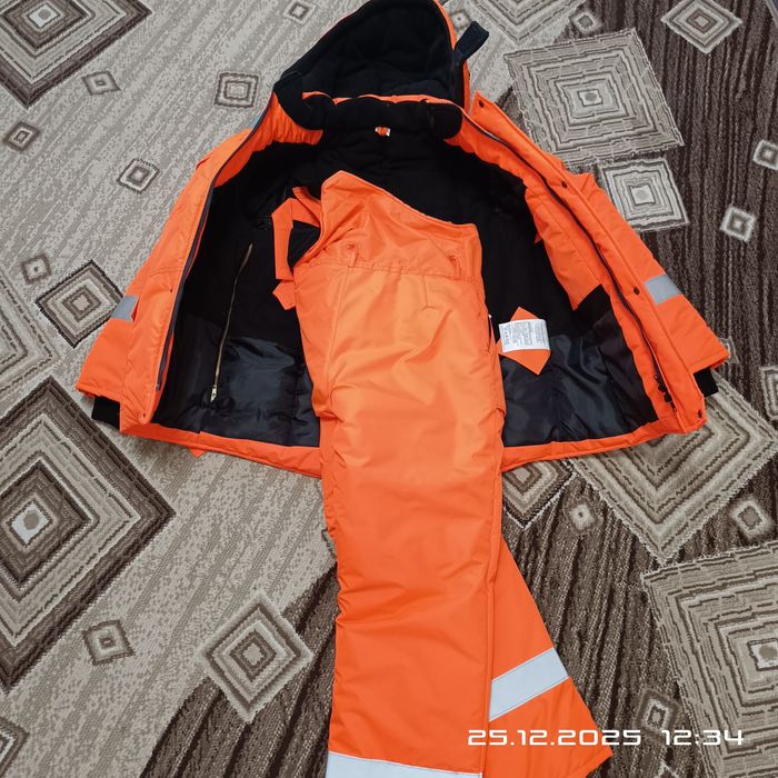 Продам зимний костюм