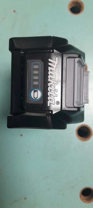 Аккумулятор MAKITA XGT BL4040