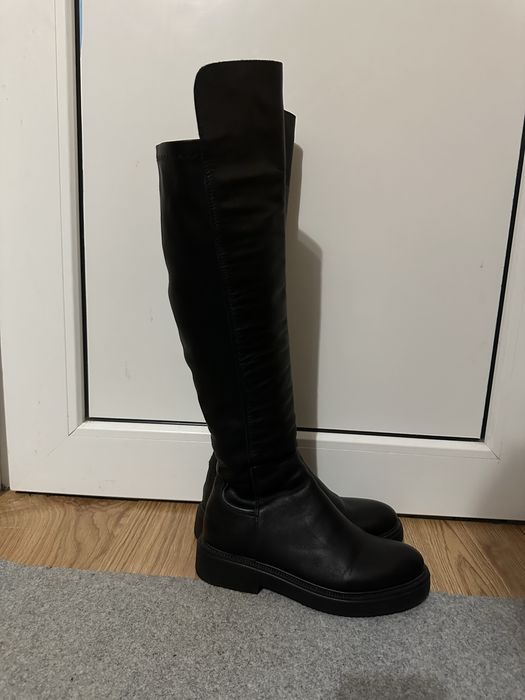 Cizme peste genuchi