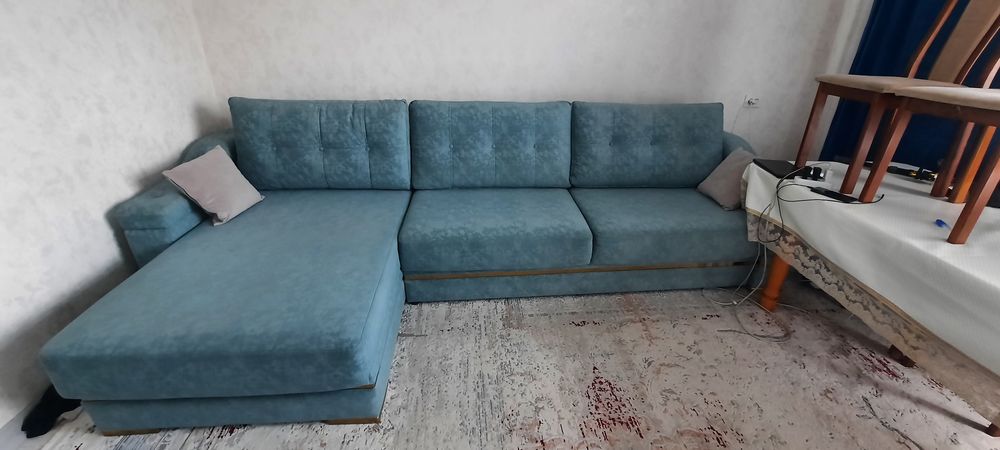 Продам угловой диван, в отличном состоянии