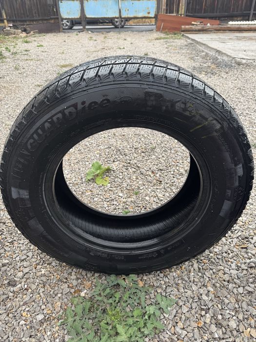 Зимня резина r16 215/65