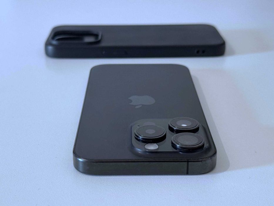 Бартер! iPhone 15 Pro Black Titanium (Черен) 82%