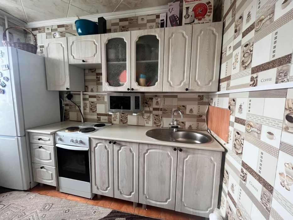 Продам кухонный гарнитур !