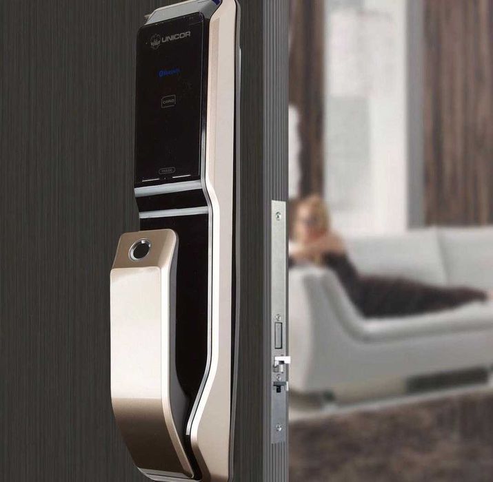 Установка кодовый замок с отпечатком  Unicor хорошего качества на жел.