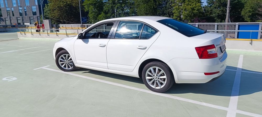 SKODA Octavia 2015 — imagine 3