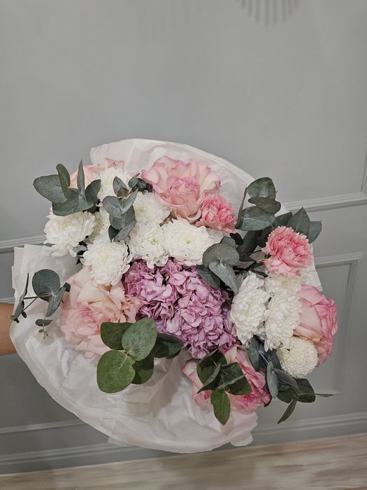 Цветы свежие продам срочно