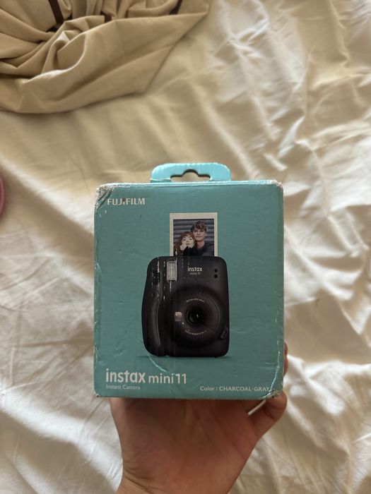 Instax mini 11 черен