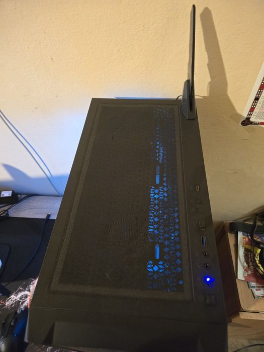 Unitate PC+Monitor sau schimb cu laptop gaming