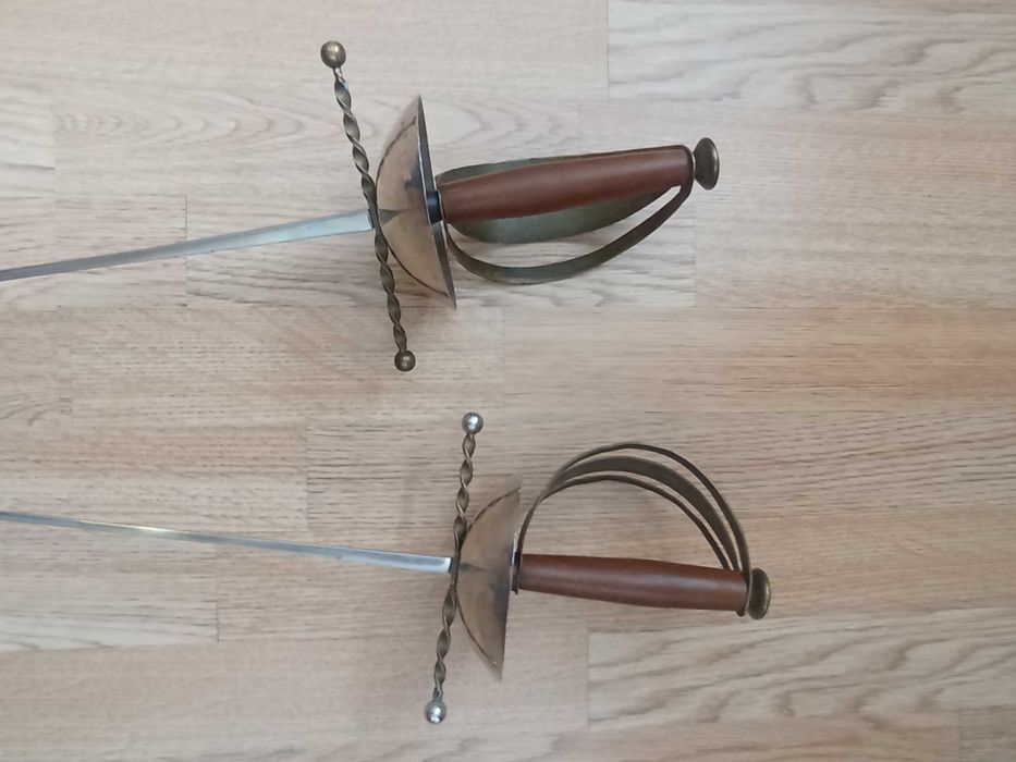 Продам старинные шпаги