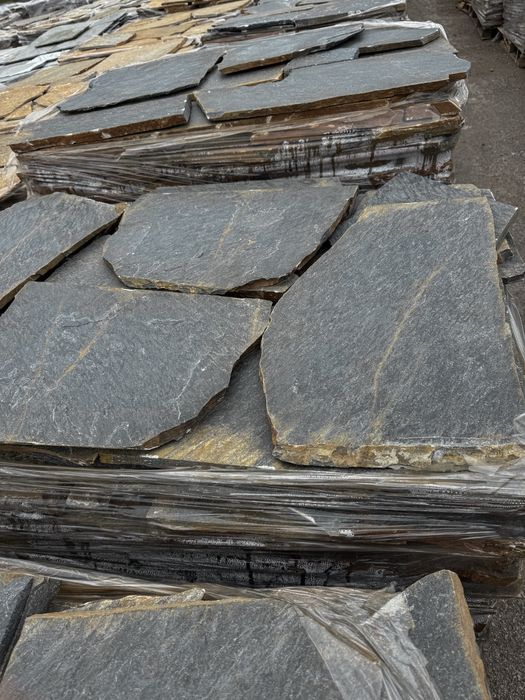 Гнайс Черен- неоформен, различни дебелини