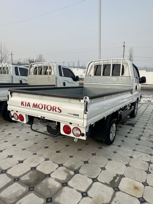 KIA BONGO 1ton GLS Full pazitsia sariq salon