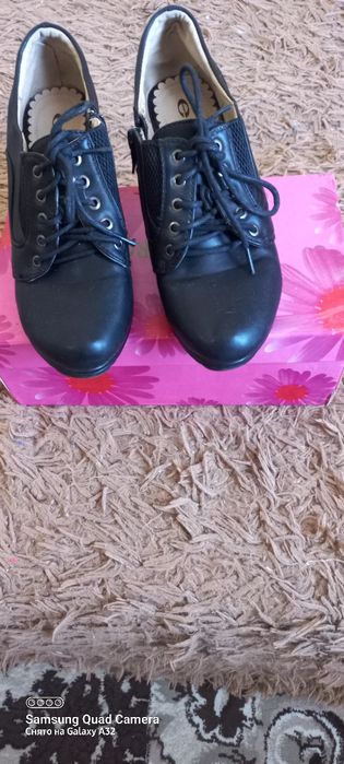 Аёллар оёк киемлари