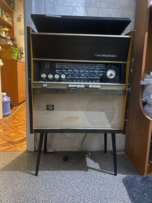 Продам Радиоолу VEF Rapsodija