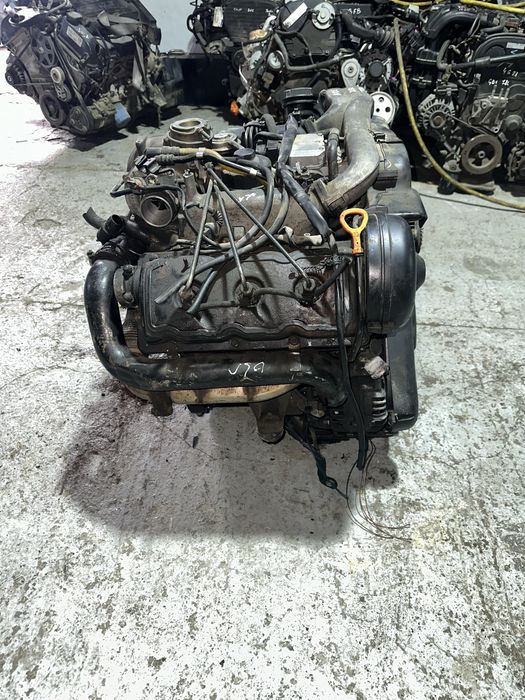 Двигатель Audi A4 B6 A6 C5 A8 D2 2.5l TDI AKE