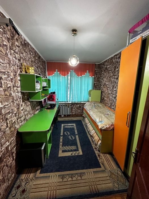 Продается 4-х комн. квартира