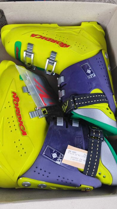 Clapari NOI marimi 36-42: Salomon, Lange, Rossignol, Tecnica, Head