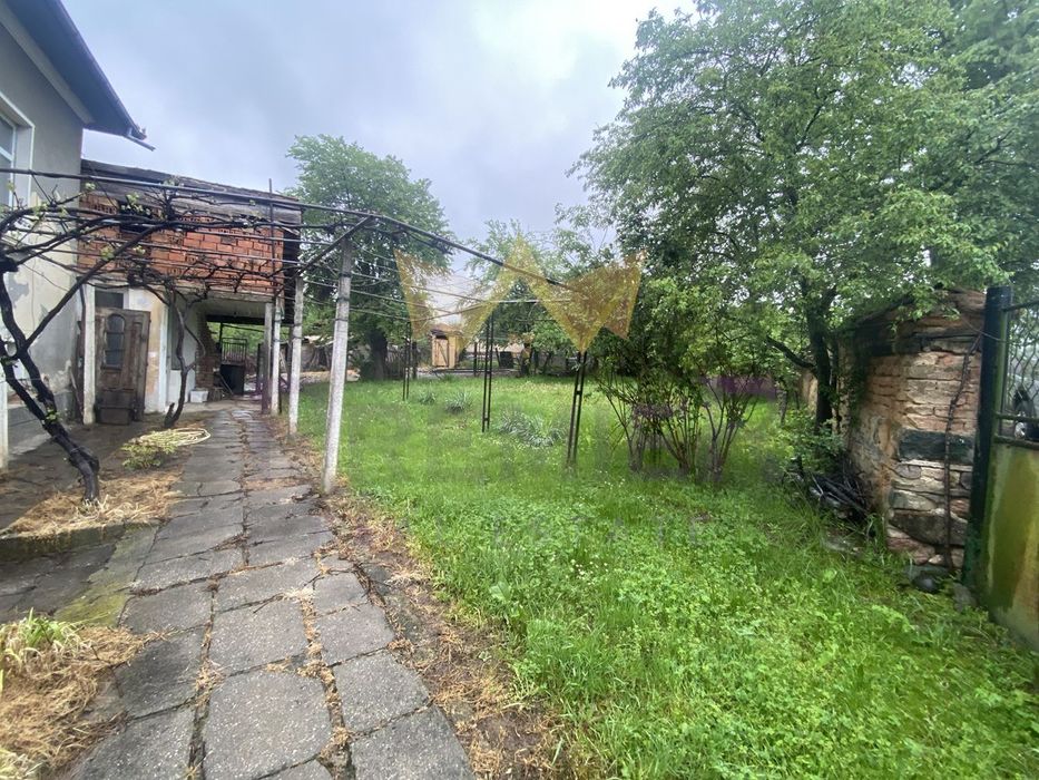 Продава се Къща в с. Разлив, Област София-област - 160 кв.м за 375 €/кв.м - Снимка #10